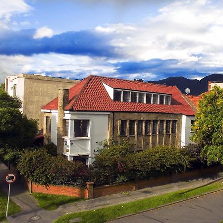 House For Groups - The Hostel Project Bogota Buitenkant foto