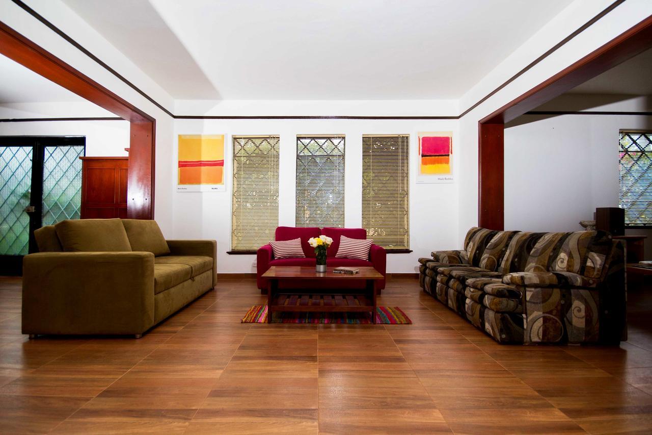House For Groups - The Hostel Project Bogota Buitenkant foto