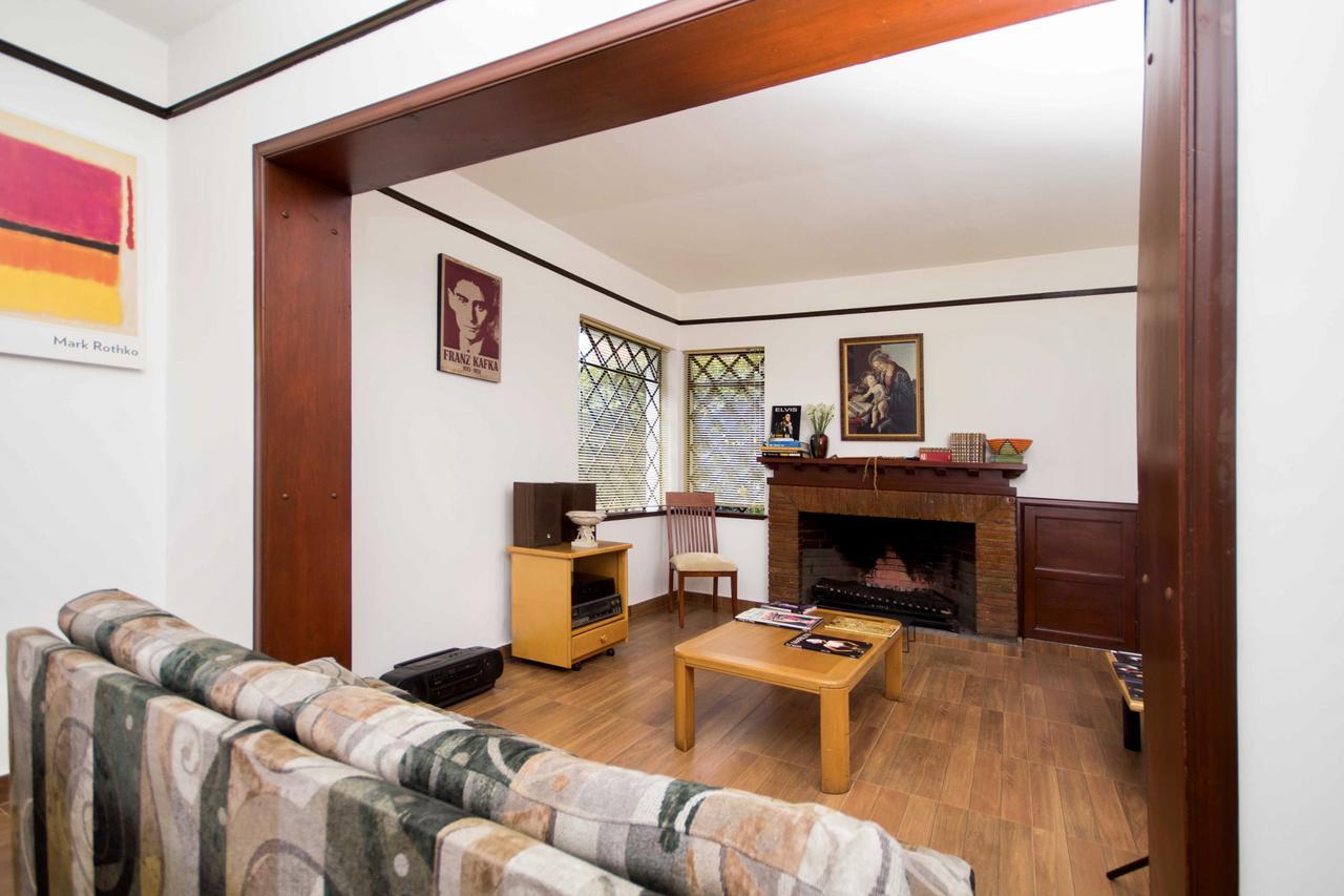 House For Groups - The Hostel Project Bogota Buitenkant foto